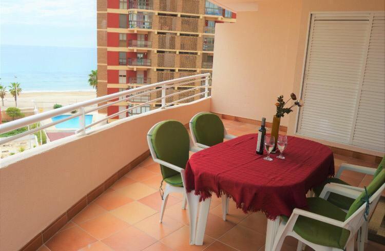 Playa De Oro 3 By Vivirel Calpe Apartment Екстериор снимка
